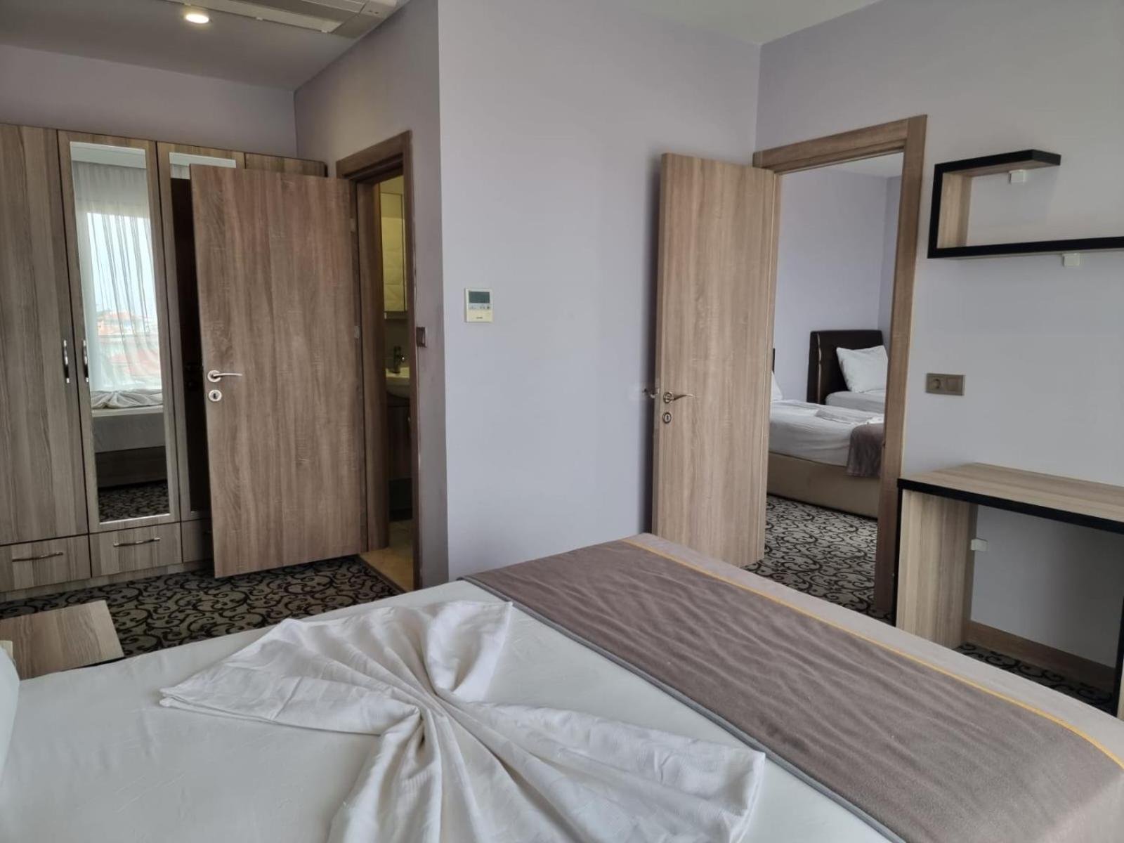 Elisa Hotel Ayvalı エクステリア 写真