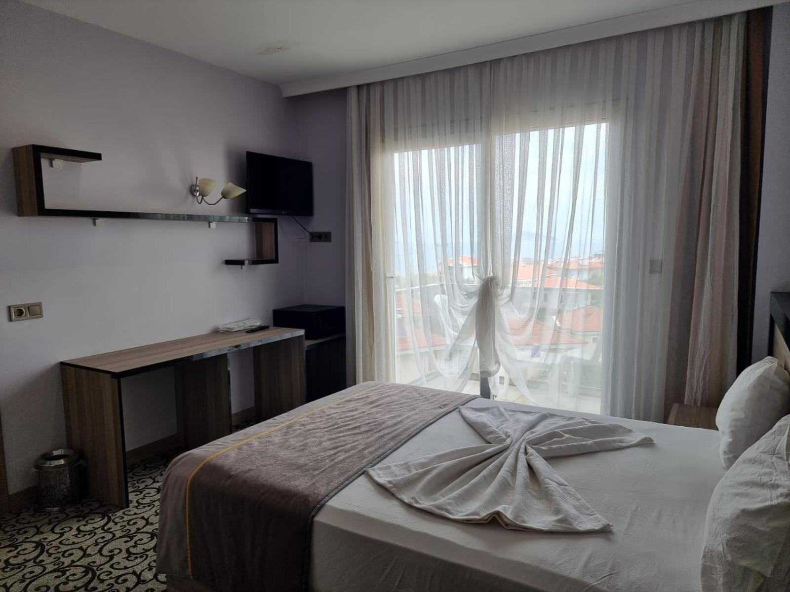 Elisa Hotel Ayvalı エクステリア 写真