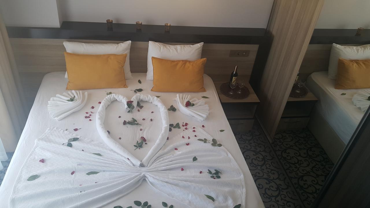 Elisa Hotel Ayvalı エクステリア 写真